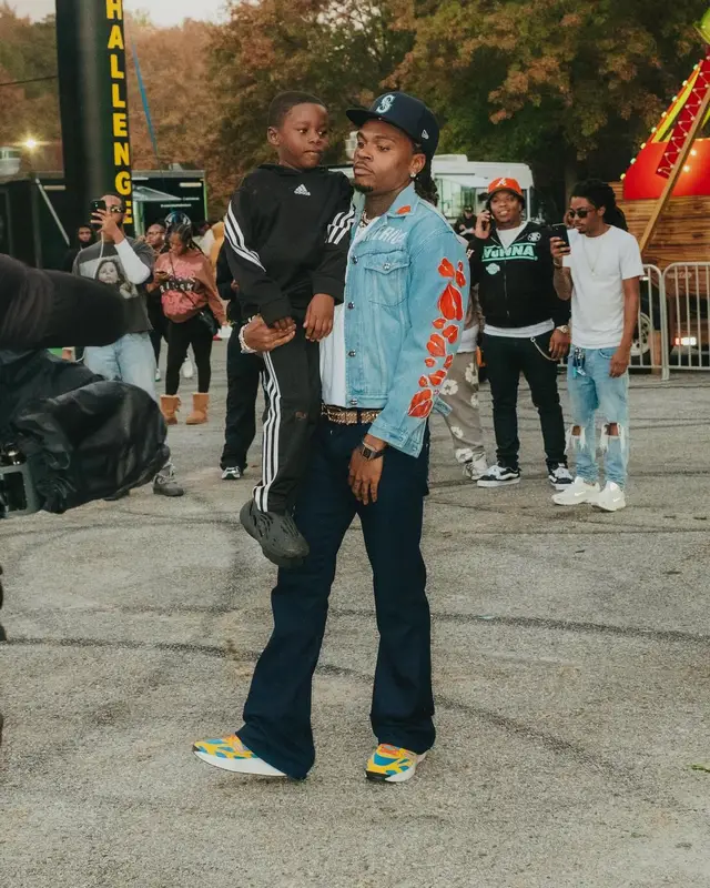 Gunna outfit in Adidas, Audemars Piguet, and New Era, 2024