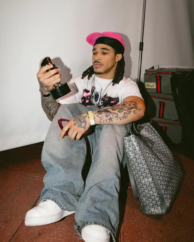 PlaqueBoyMax outfit in Nike, Balenciaga, and Supreme, 2024