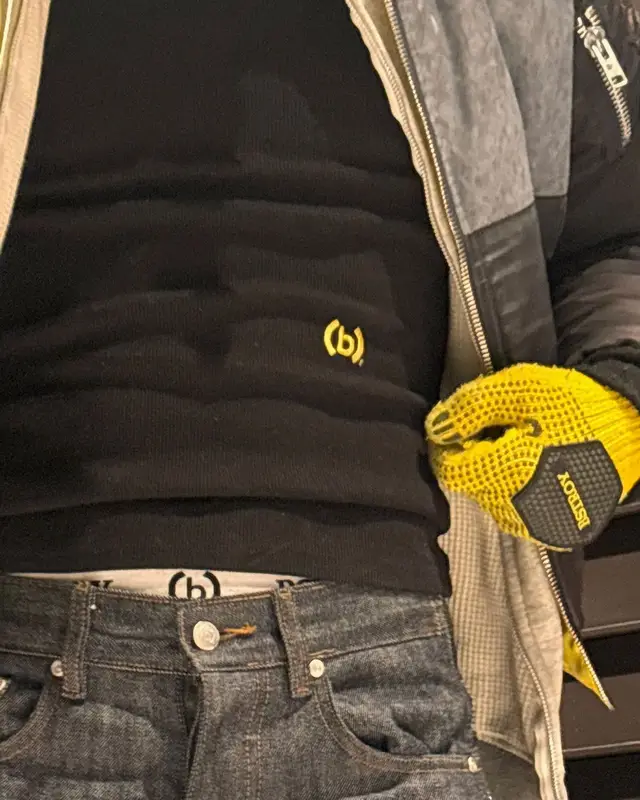 Yung Kayo outfit in Bstroy and Off-White, 2025