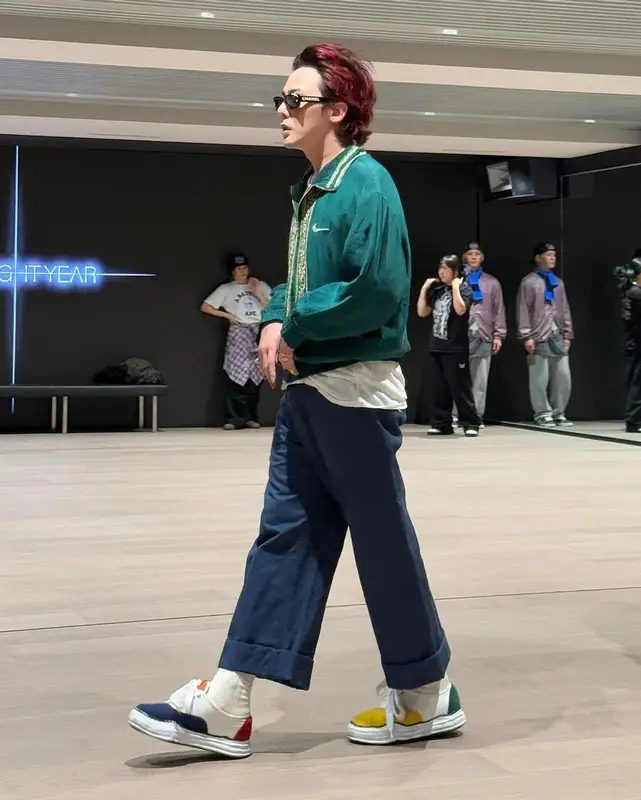 G-Dragon outfit in Maison Mihara Yasuhiro and Chanel, 2024