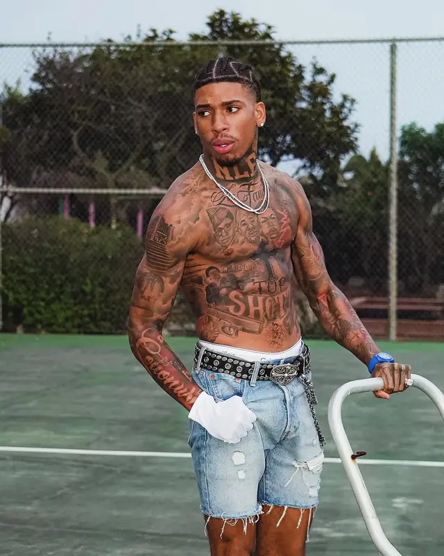 NLE Choppa outfit in Hublot, Cartier, and Casablanca, 2025