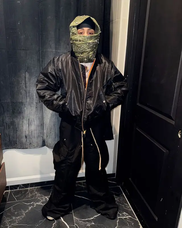 Stunna Gambino outfit in Supreme, Rick Owens, and Hanes, 2025