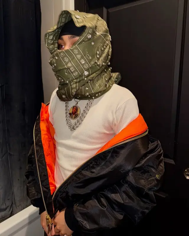Stunna Gambino outfit in Supreme, Rick Owens, and Hanes, 2025