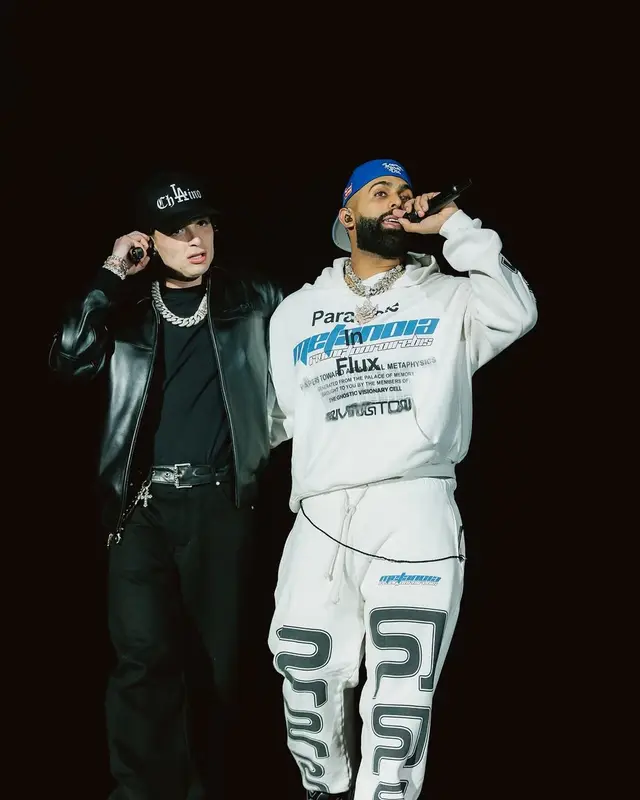 Eladio Carrion outfit in New Balance, Santurce Cangrejeros, and Aime Leon Dore, 2025