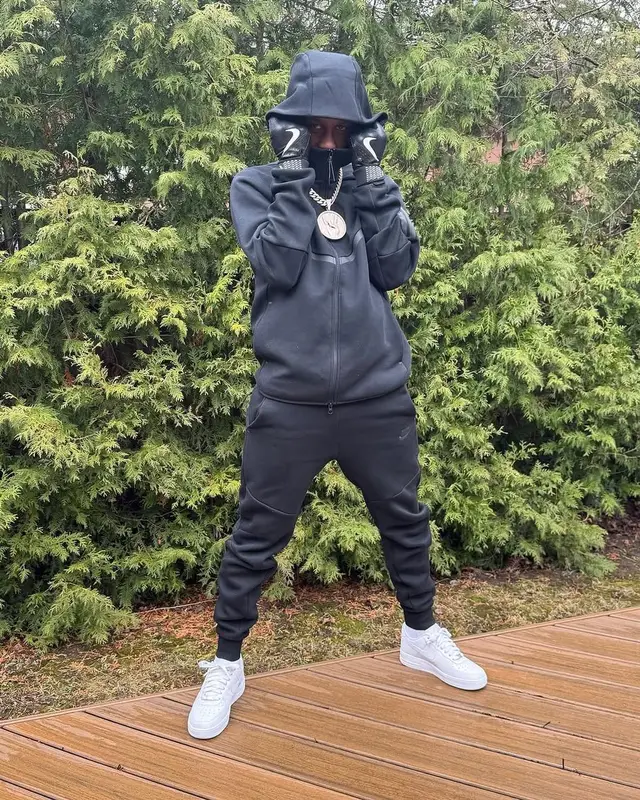 Popcaan outfit in Nike, 2025