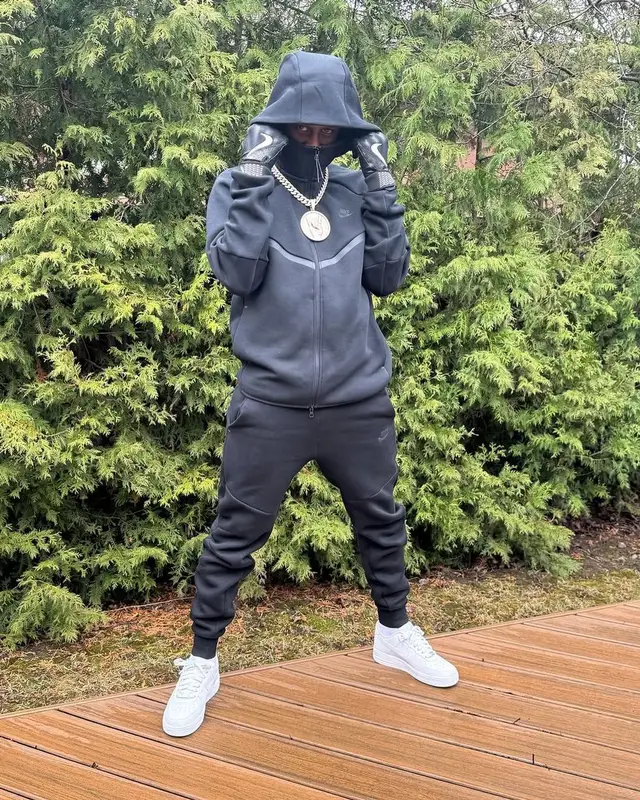 Popcaan outfit in Nike, 2025