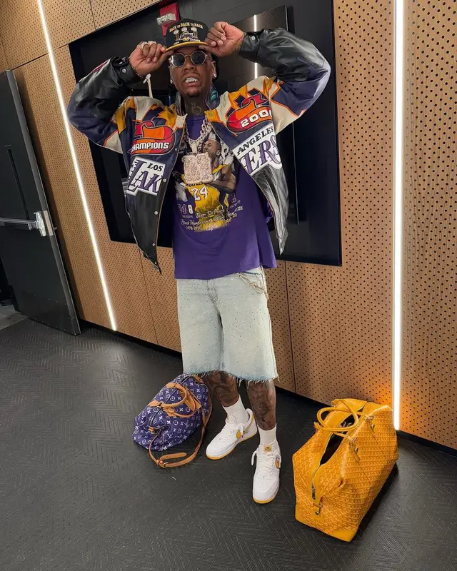 Moneybagg Yo outfit in Jeff Hamilton, Louis Vuitton, and Mitchell & Ness, 2025