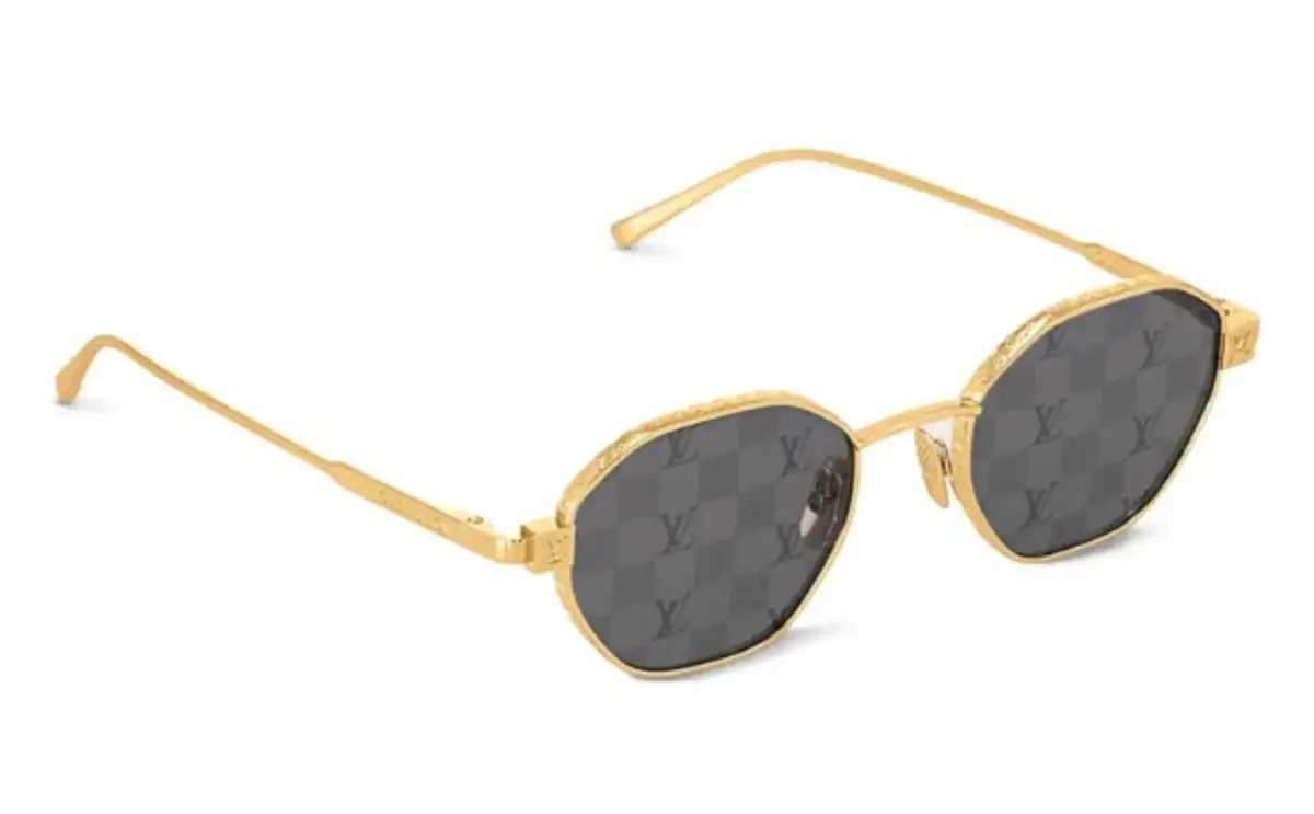Louis Vuitton LV Pure Round Sunglasses $590