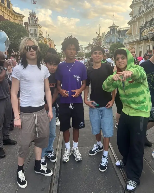 Nettspend outfit in Hanes, Rick Owens, and Vans, 2025