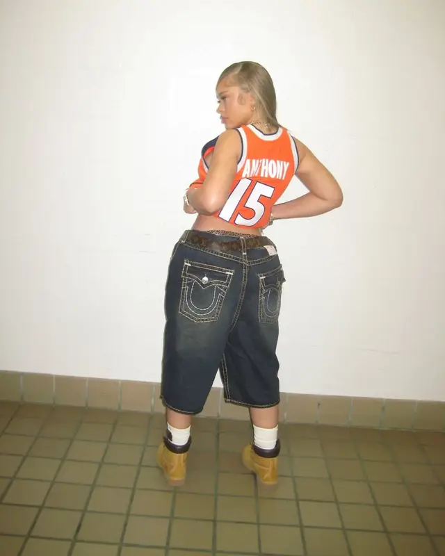 Latto outfit in Vintage, Louis Vuitton, and Rolex, 2025