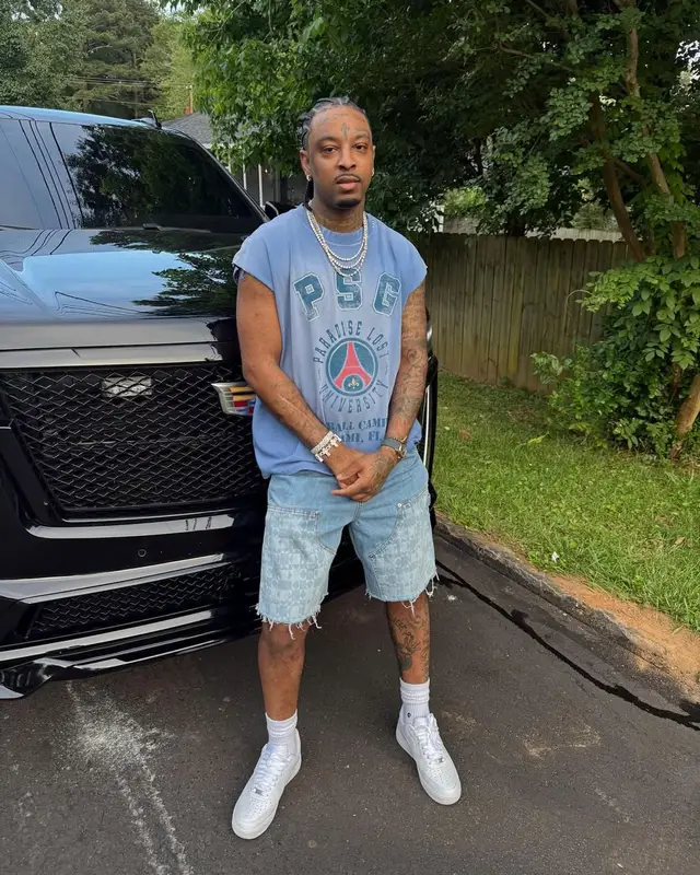 21 Savage outfit in Alchemist, Patek Philippe, and Cartier, 2025
