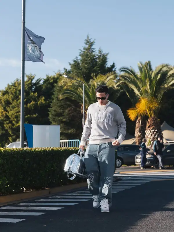 Enzo Fernandez outfit in Amiri, Loewe, and Louis Vuitton, 2025