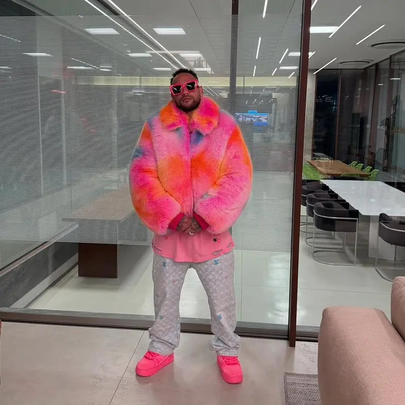 Neymar outfit in Louis Vuitton, Balenciaga, and Off-White, 2025