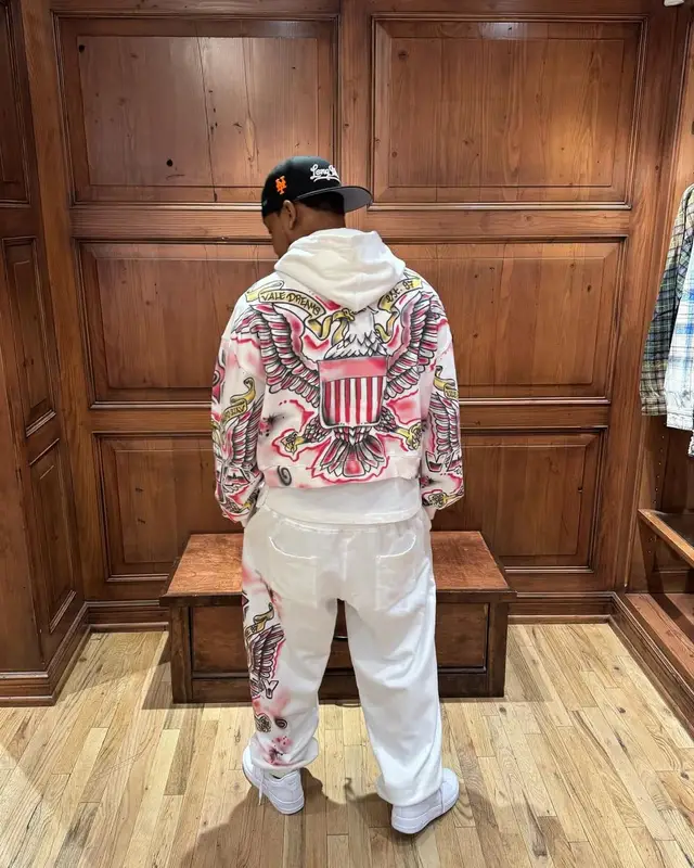 Juelz Santana outfit in Vale Forever, Nike, and Ceo Slow, 2025