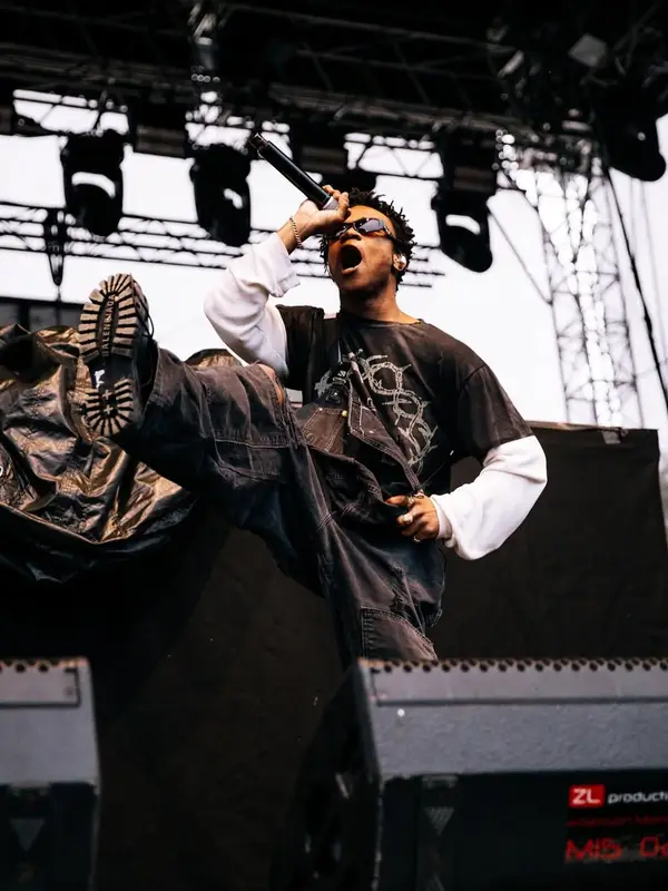 ffawty outfit in Carhartt, Gucci, and Vintage, 2025