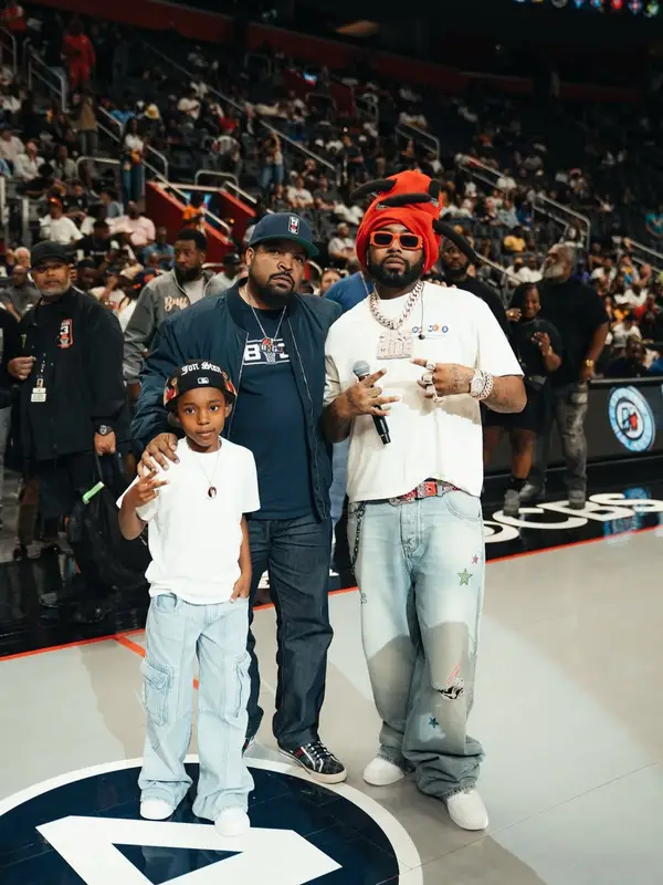 Ice Cube outfit in Levi’s, Gucci, and Big3 Merch, 2025