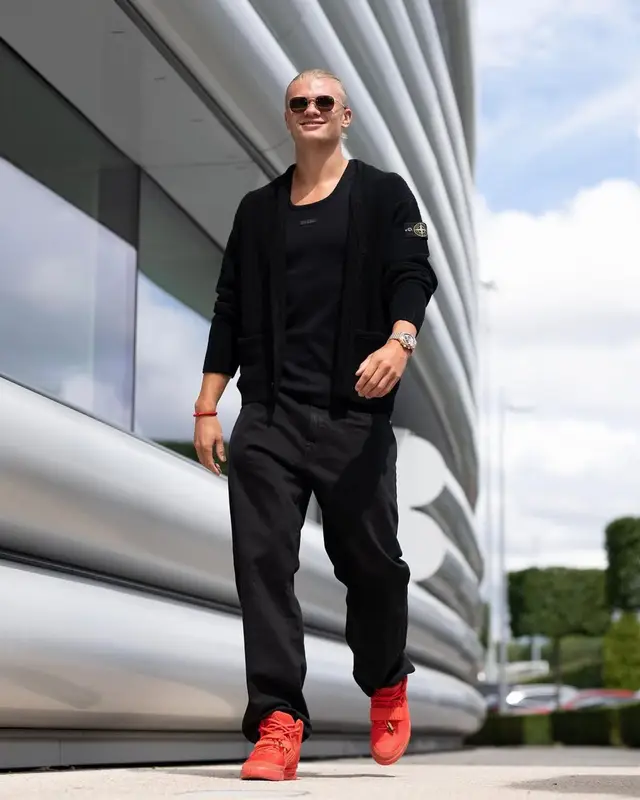 Erling Haaland outfit in Stone Island, Fear of God, and Cartier, 2025