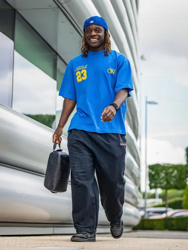 Jeremy Doku outfit in Off-White, Balenciaga, and Nike, 2025