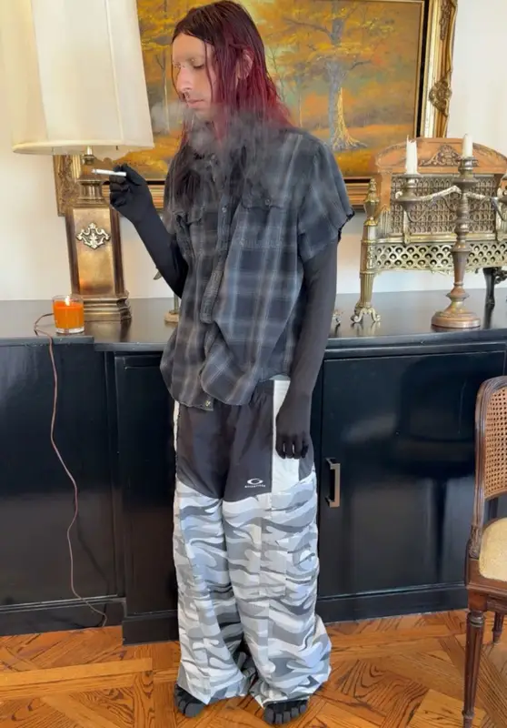 Burberry Erry outfit in Balenciaga and Vibram, 2025