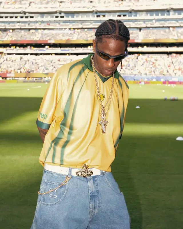 Travis Scott outfit in Nike, Travis Scott Merch, and Oakley, 2026