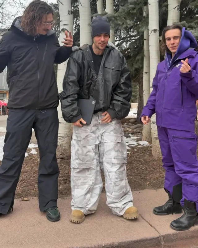 Justin Bieber outfit in Namesake, Balenciaga, and Skylrk, 2026
