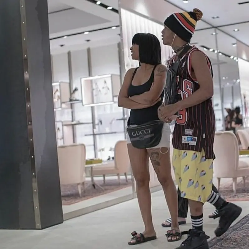 XXXTentacion outfit in Mitchell & Ness, City Hunter, and Adidas, 2017