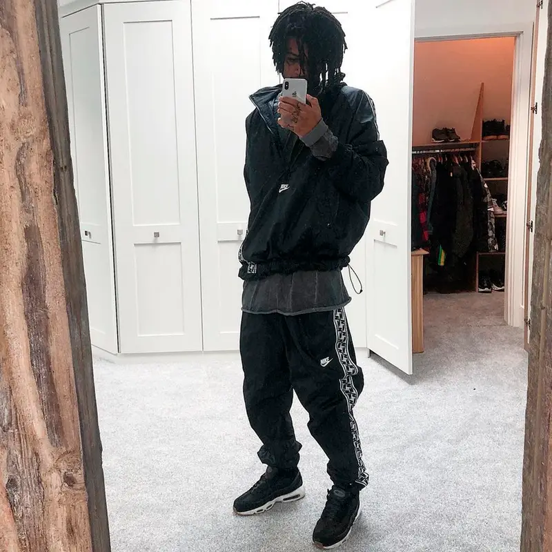 Scarlxrd outfit in Nike, 2019