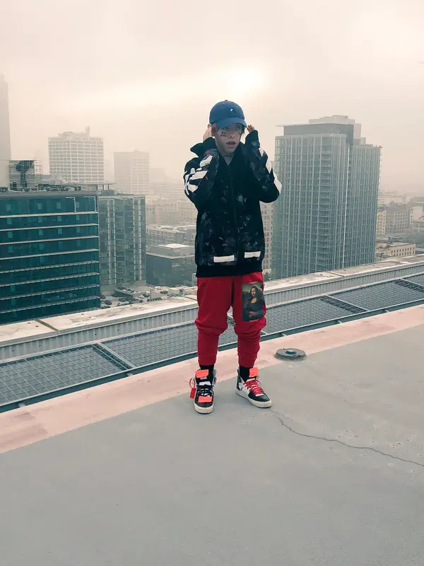 Lil Xan outfit in Off-White and Topman, 2018