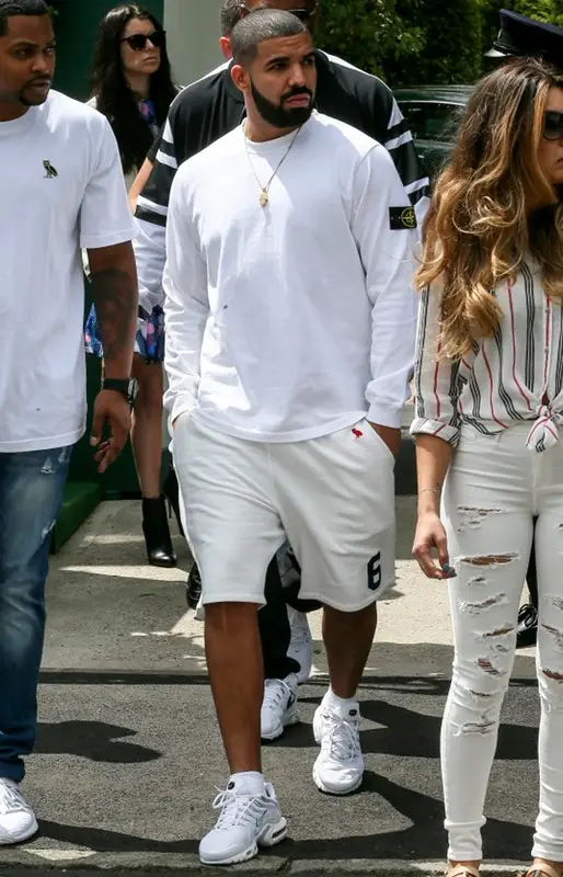 Drake outfit in Stone Island, OVO, and Nike, 2018