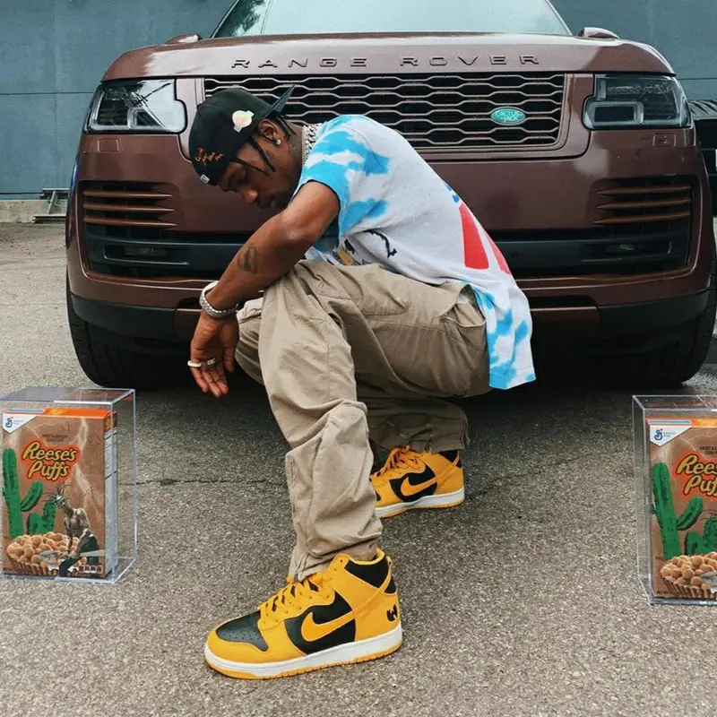 Travis Scott outfit in Vintage, Helmut Lang, and Travis Scott Merch, 2019