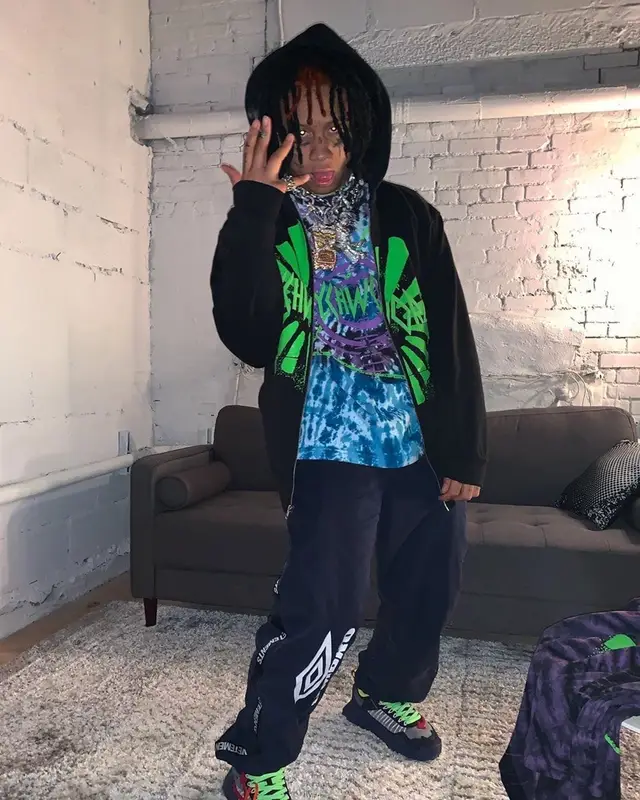 Trippie Redd outfit in Psychworld, Vetements, and Umbro, 2019