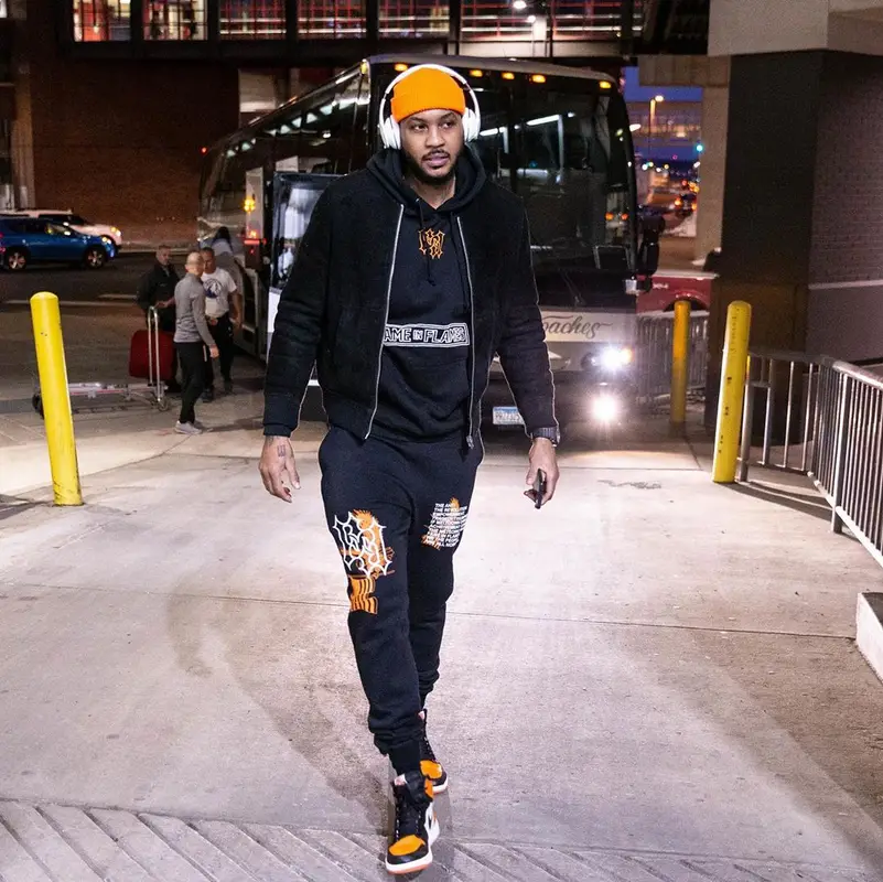 Carmelo Anthony outfit in Famous Nobody’s and Nike, 2020