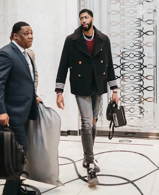 Anthony Davis outfit in Burberry, Porter, and Amiri, 2020