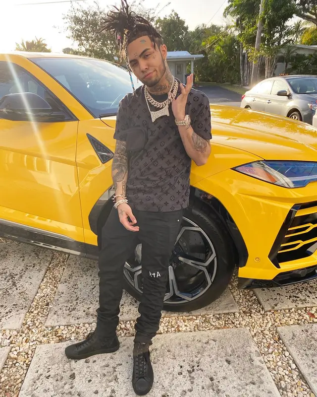 Lil Pump outfit in Louis Vuitton and Rta, 2020