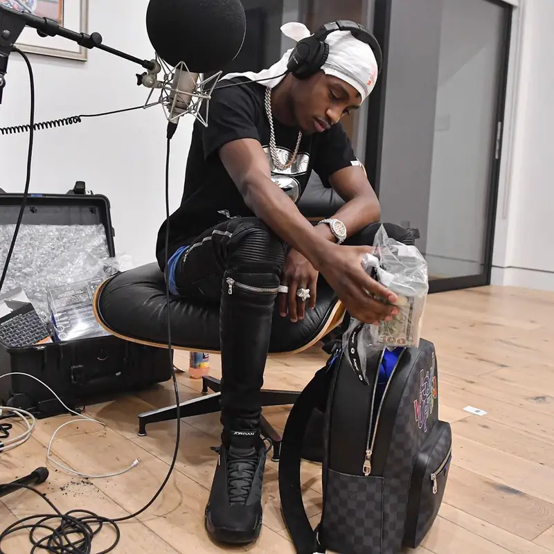 Lil Tjay outfit in Aape, Amiri, and Jordan, 2020