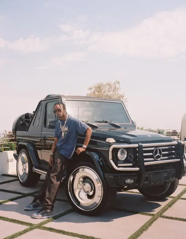Travis Scott outfit in Stussy, Dickies, and Port Tanger, 2020
