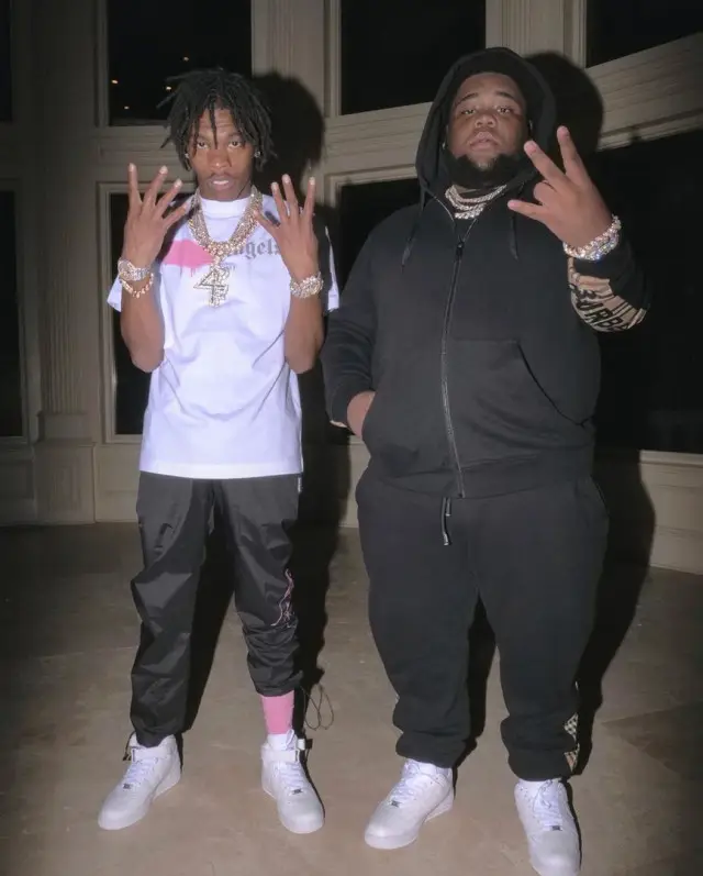 Rod Wave outfit in Burberry and Nike, 2020