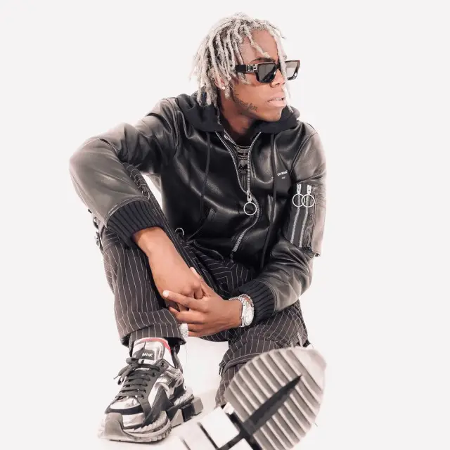 Yung Bans outfit in Off-White, Dolce & Gabbana, and Louis Vuitton, 2018