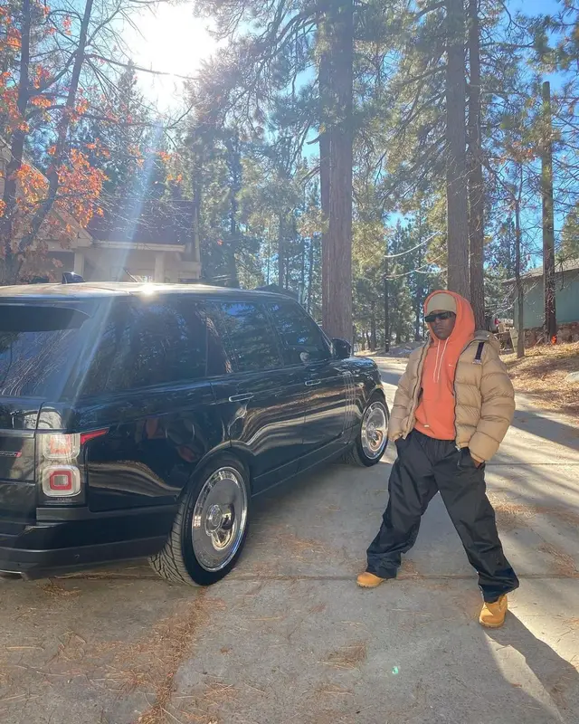 Don Toliver outfit in Nike, Akila, and Polite Worldwide, 2020