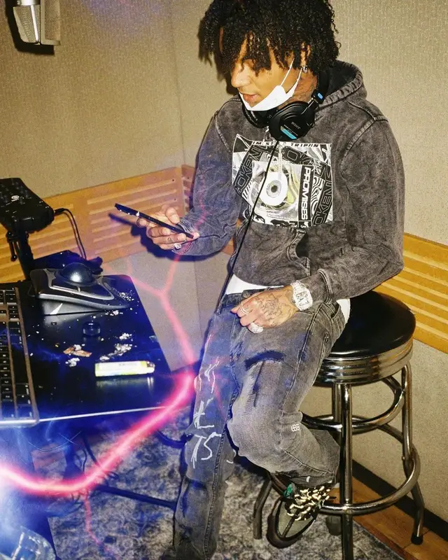 Swae Lee outfit in Broken Promises, Ksubi, and Sony, 2020