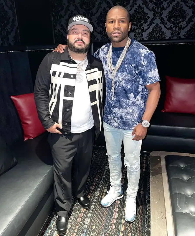 Floyd Mayweather outfit in Louis Vuitton and Amiri, 2020