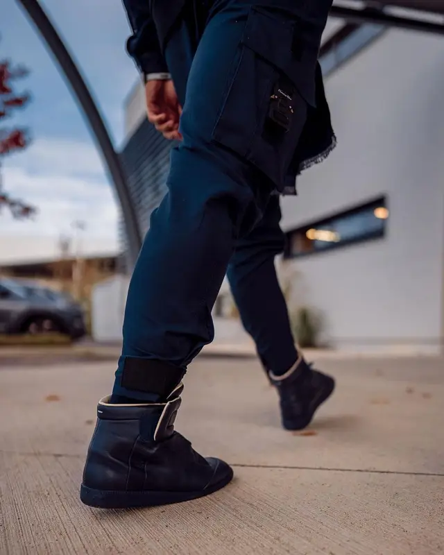 Memphis Depay outfit in Dior, Maison Margiela, and Louis Vuitton, 2020
