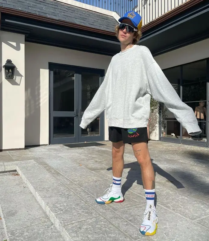 Justin Bieber outfit in Adidas, Oakley, and Vetements, 2021
