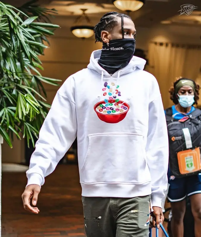 Shai outfit in Nike, Goyard, and Off-White, 2021