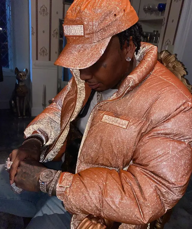 Moneybagg Yo outfit in Amiri, Louis Vuitton, and Supreme, 2021