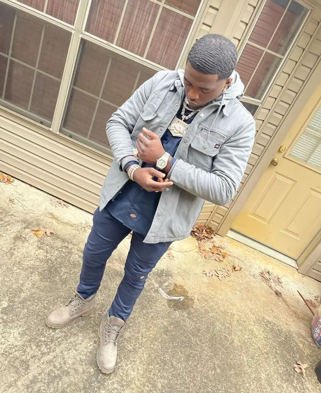 Bankroll Freddie outfit in Dickies and Timberland, 2021