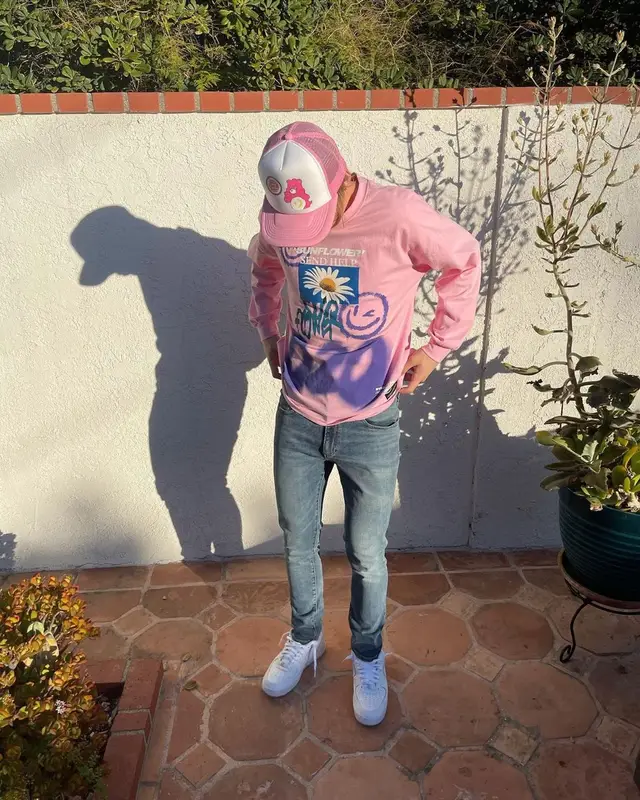 The Kid Laroi outfit in Raiment, Nike, and Ecosys La, 2021