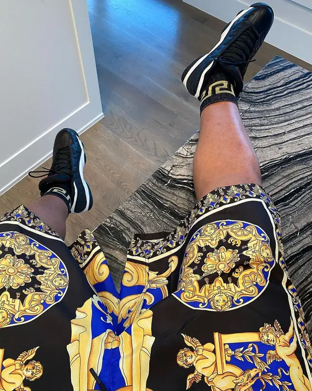 Yella Beezy outfit in Versace and Jordan, 2020