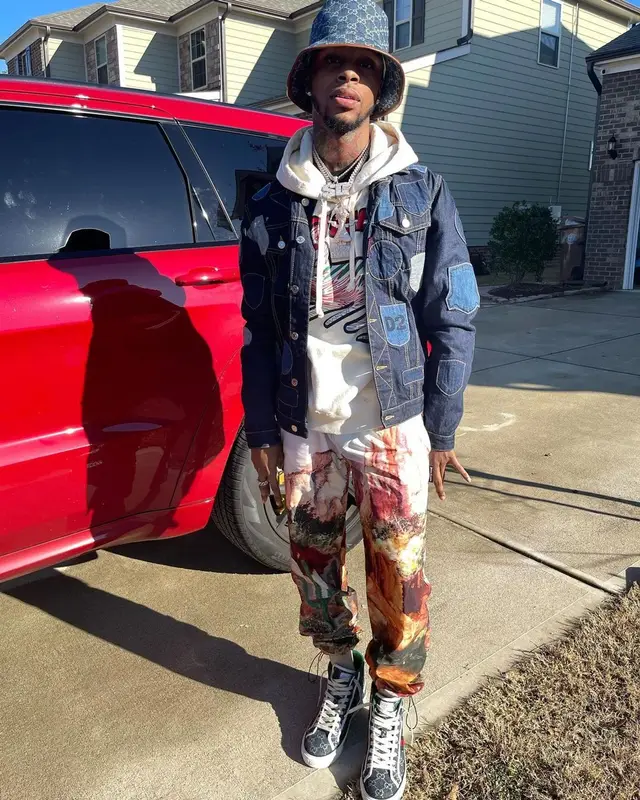 Toosii outfit in Dsquared2, Palm Angels, and Gucci, 2021