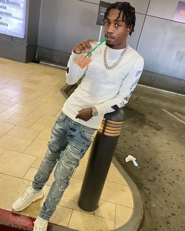 Lil Tjay outfit in Off-White and Amiri, 2021